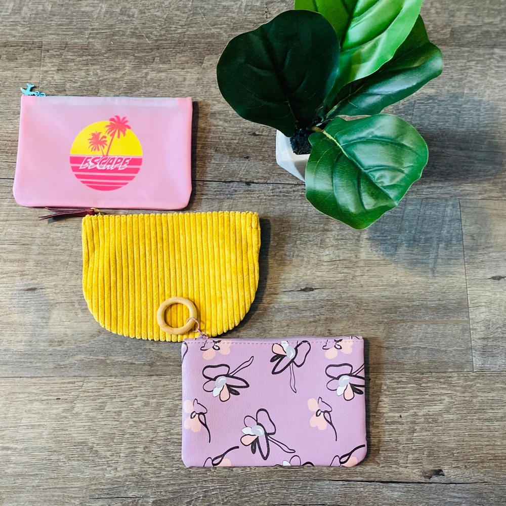 Cosmetic Bags- Set of 3 💛FREE WITH BUNDLE
